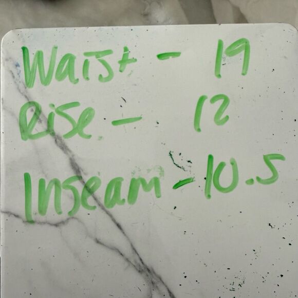 Under Armour Men’s 38 Grey Athletic Shorts - Picture 4 of 7